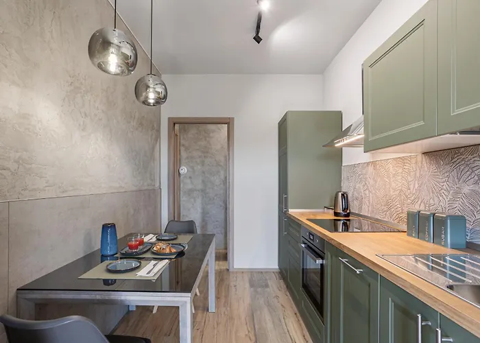 Spqr Luxury With Large Balcony !!! Holiday home *